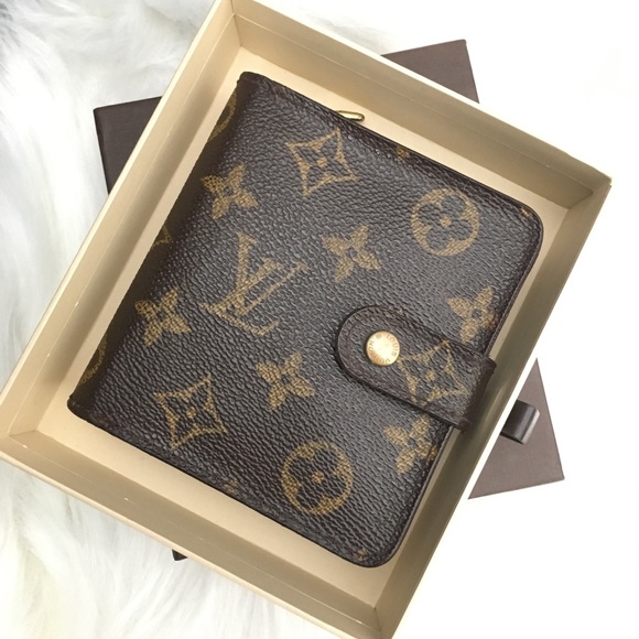 Louis Vuitton Handbags - On sale ✅ 100%Auth Louis Vuitton Compact ZipWallet